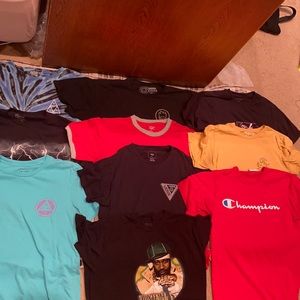 10 medium T-shirt’s